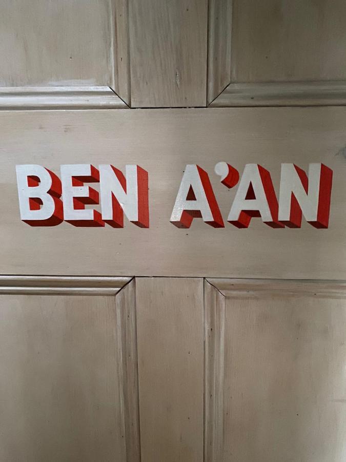Ben A'An House Acomodação com café da manhã Callander Exterior foto